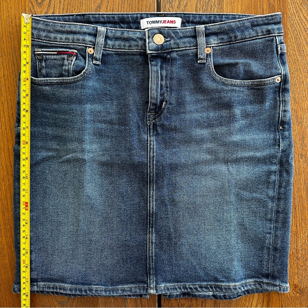 Tommy Jeans Classic Denim Skirt | Size 27 - Picture 5 of 9